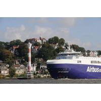 VT_00354 Airbus Schiff CITY OF HAMBURG - Blankenese Leuchtturm | Bilder von Schiffen im Hafen Hamburg und auf der Elbe